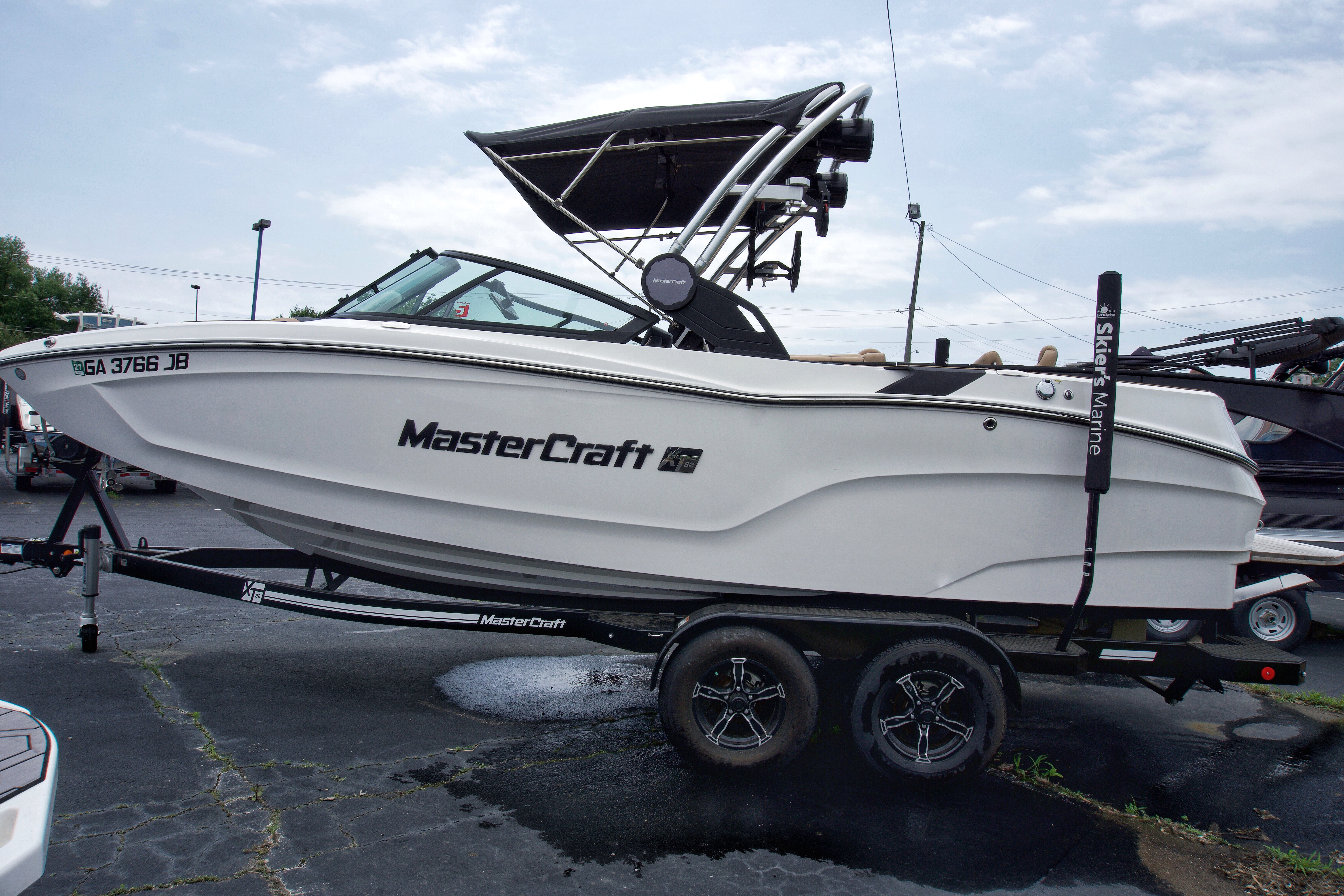 2022 MasterCraft XT22 [5] 1C23031
